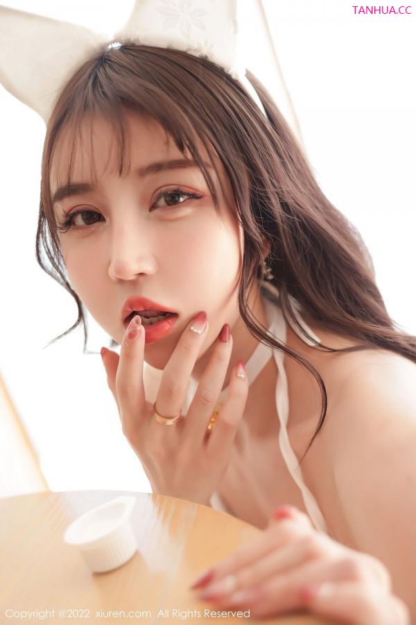tina_甜仔  [XiuRen]高清写真图 2022.03.18 No.4738 tina_甜仔第21张图片